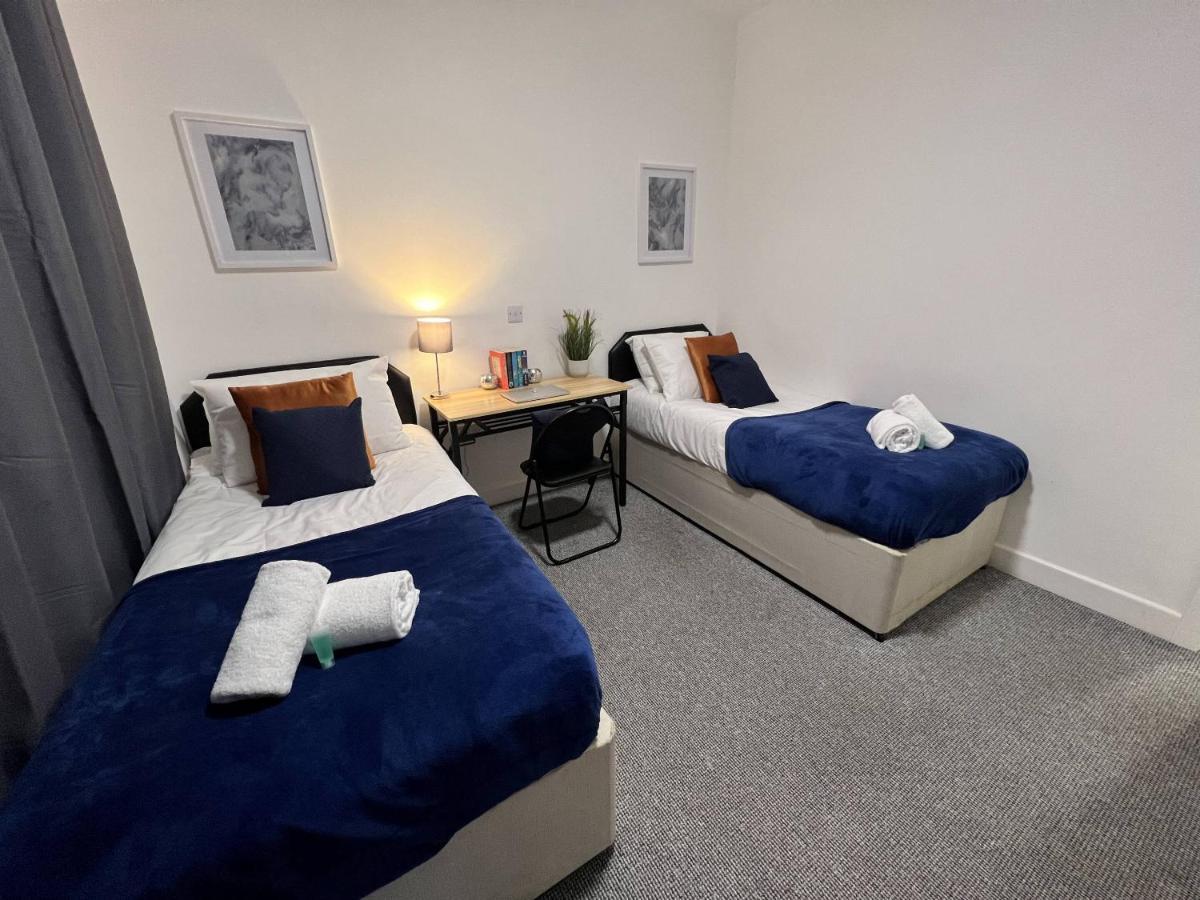 Stay - The Wellington Burton On Trent Bagian luar foto